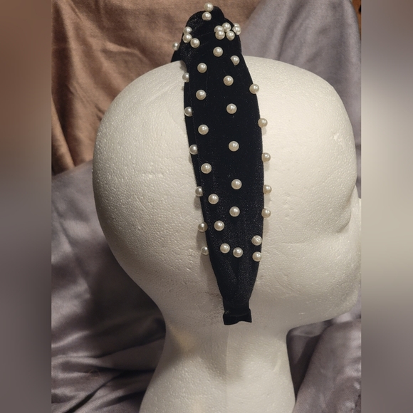 Lulus Reign of Romance White Pearl Beaded Headband & Unbranded Faux Pearl - Picture 10 of 13